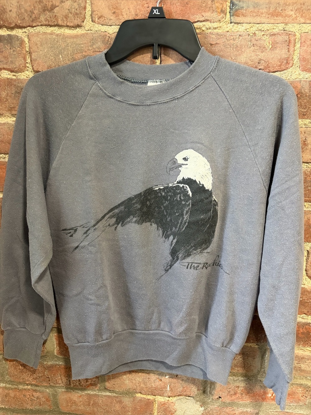 Gray Eagle Vintage Graphic crewneck Sweatshirt women’s size small